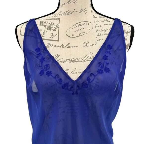 Victoria’s Secret Embroidered Sheer Night Gown Blue Large - Picture 3 of 8